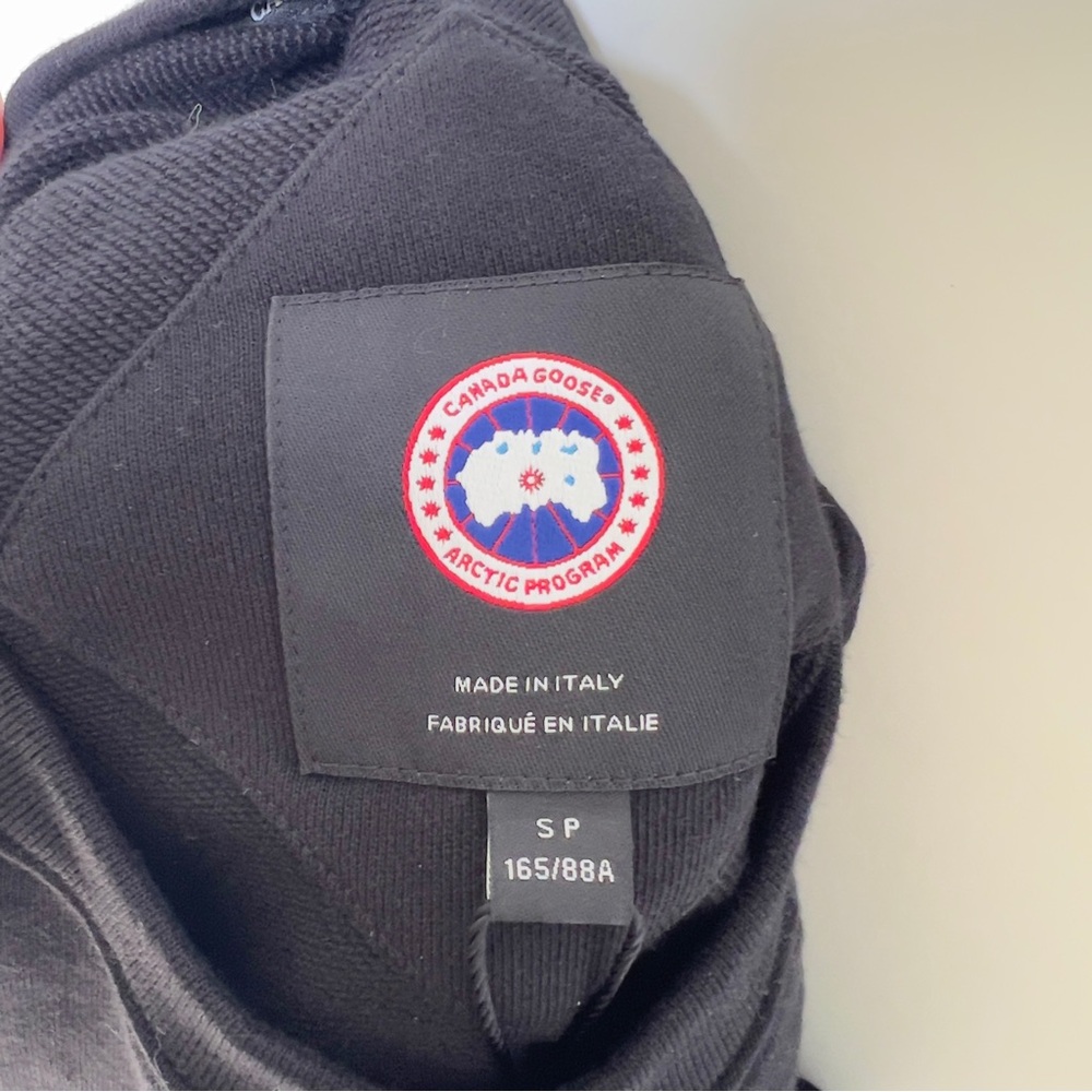 NWT Canada Goose Muskoka Crewneck Sweatshirt in Black - Picture 7 of 11